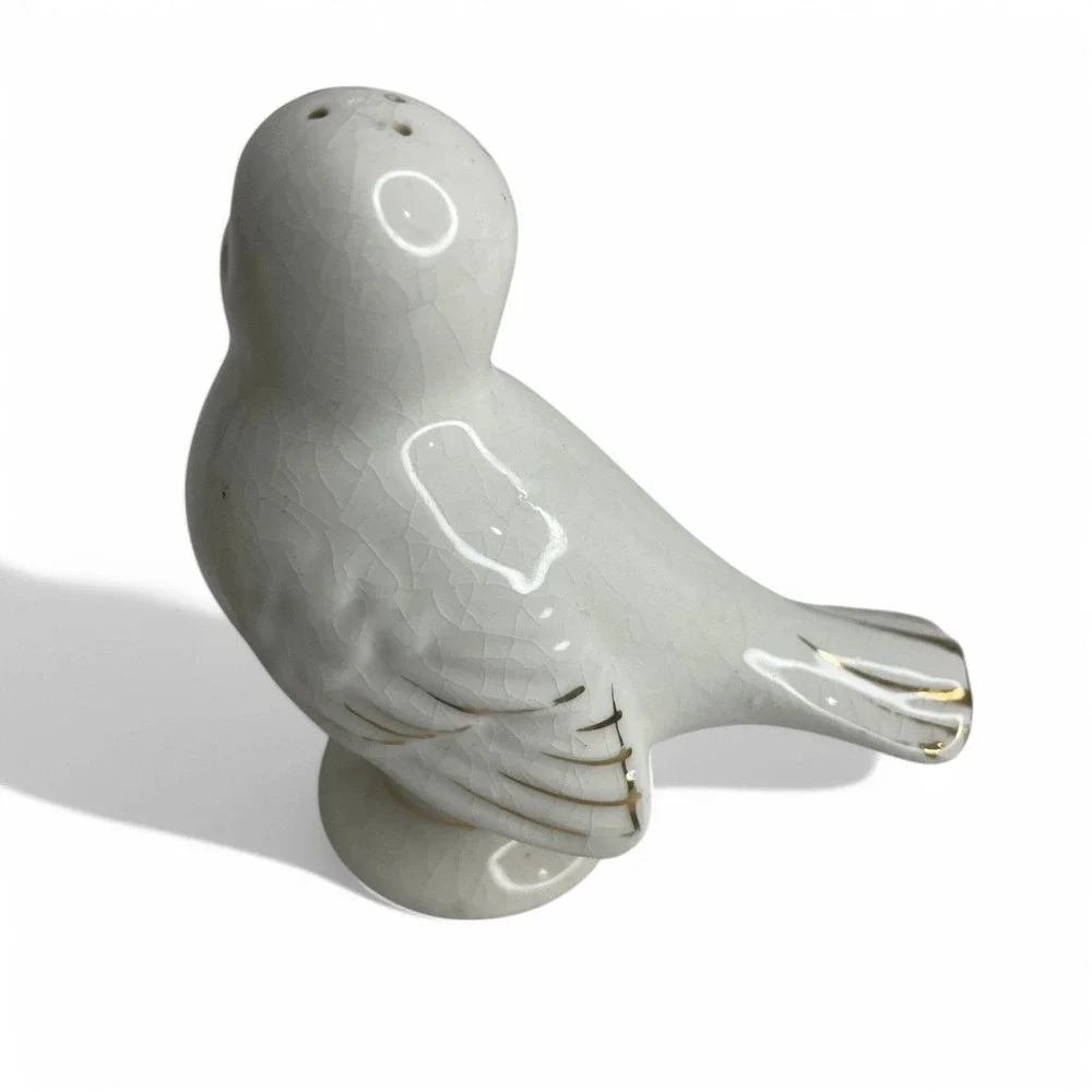 Dove Bird Salt and Pepper Shakers VTG White Gold Mid‎ Century 3